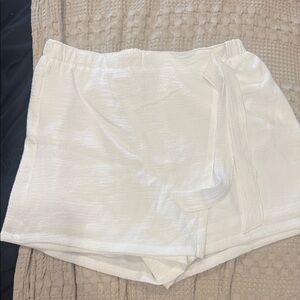 SHEIN White Textured Women's Shorts